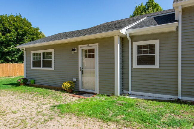 43 Main St unit 43A Main Street, North Berwick, ME 03906 - photo 2