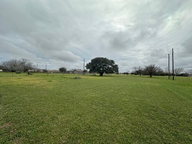 39 Tiffany Dr, Victoria, TX 77904 - photo 6