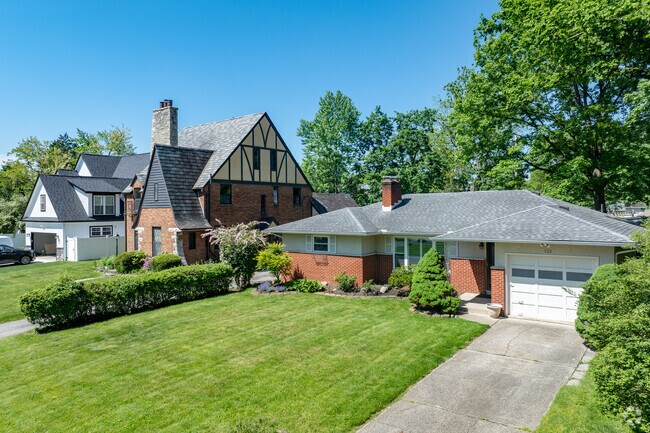 Eastmoor's late 18th-century origins contribute to the area’s various architectural styles.