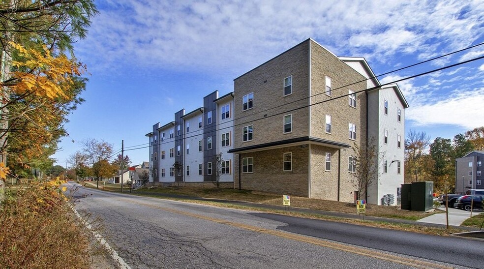 Union at Crescent, Bloomington, IN 47404 - photo 1