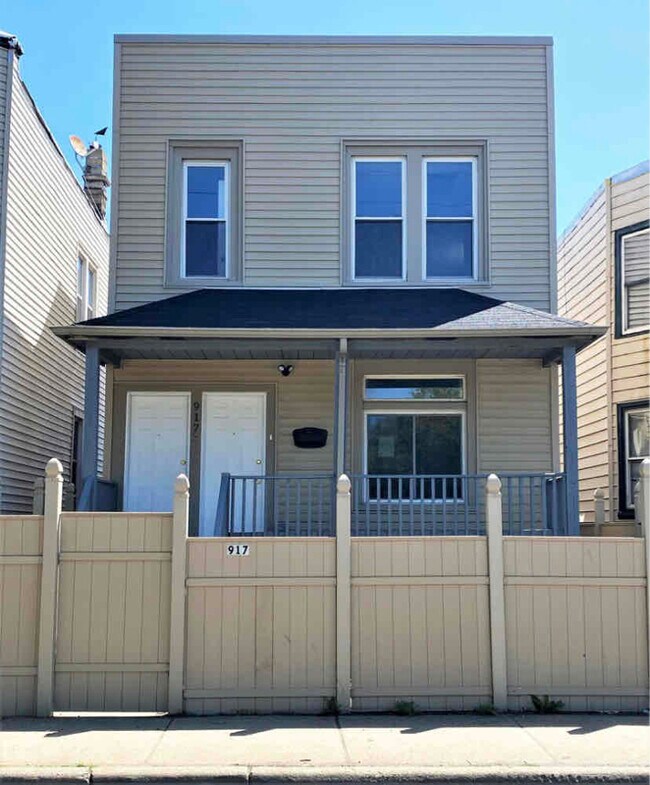 917 N Cicero Ave Unit 2, Chicago, IL 60651