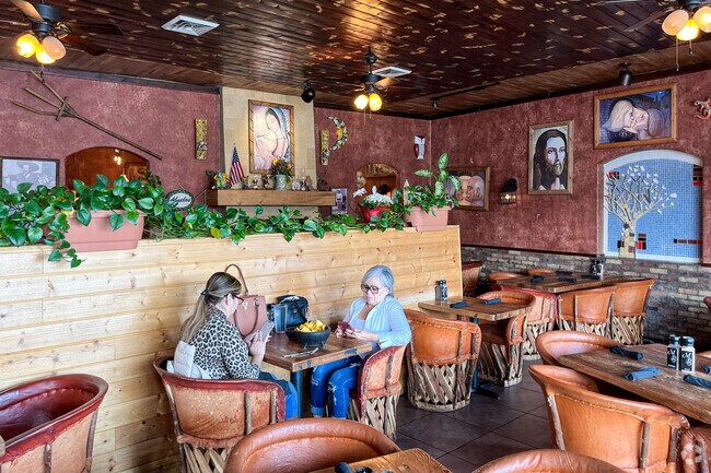 Maria Bonita Mexican Restaurant is located in the Sharon neighborhood.