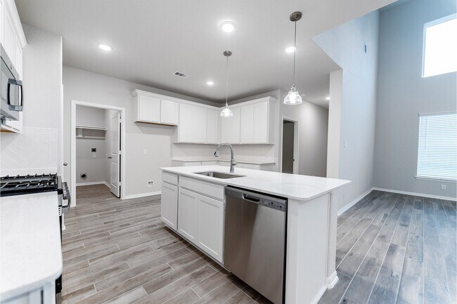 2706 Ruby Laurel Dr, Arcola, TX 77583 - photo 7