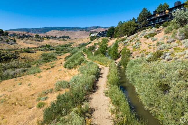 Skyline Boulevard has generous easements between residential spaces providing ample recreation.