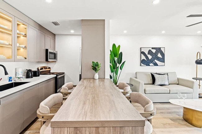 8115 Thomas Dr unit ID1354964P, Panama City, FL 32408 - photo 2