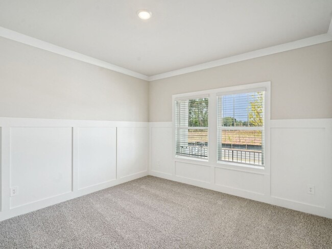 151 Martin Spring Rd, Lawrenceville, GA 30045 - photo 3