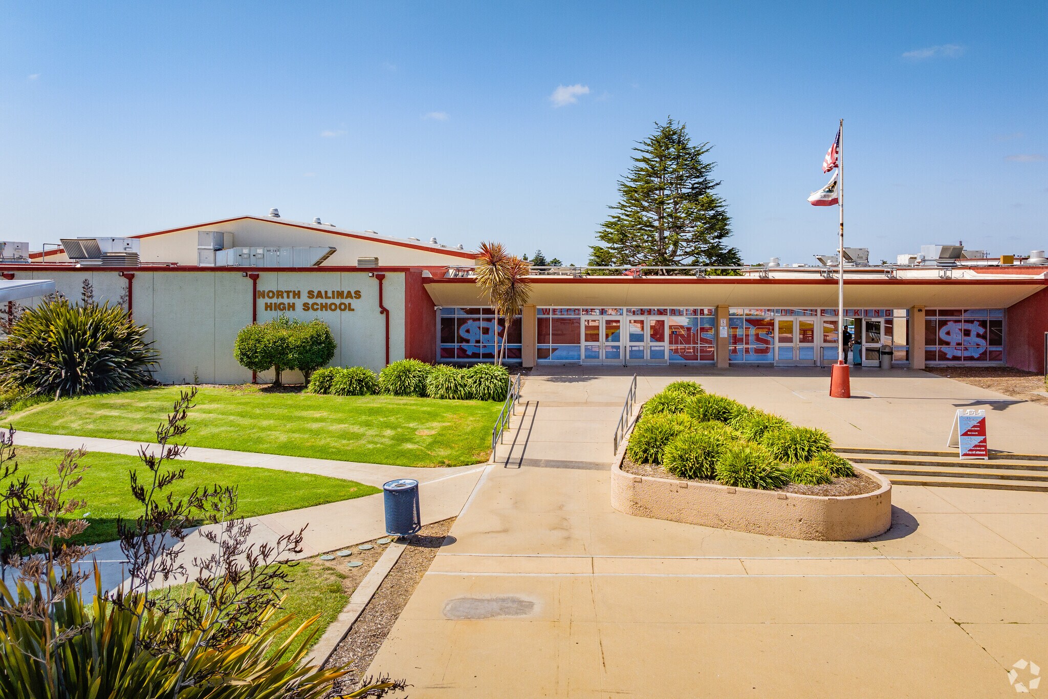 In Northridge, Salinas, CA North Salinas High School is close by.