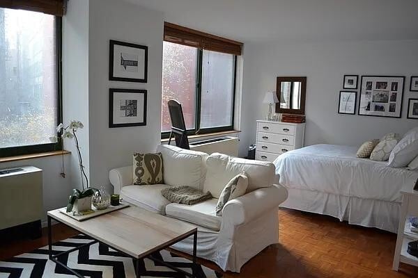 Greenwich Court unit 5-N, New York, NY 10007 - photo 1