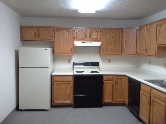 1110 Madison Ave unit 4, Butler, PA 16002 - photo 3