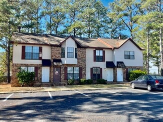 100 Woodleigh Rd, Dothan, AL 36305