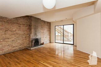 2910 N Broadway St Unit 4, Chicago, IL 60657