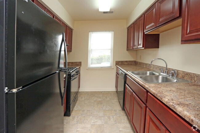 Cunnigham Apartments, Hampton, VA 23666 - photo 4