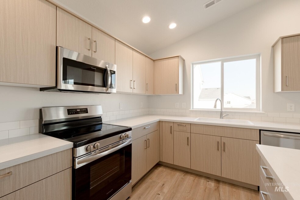 3894 E Jamestown Dr, Nampa, ID 83686 - photo 1