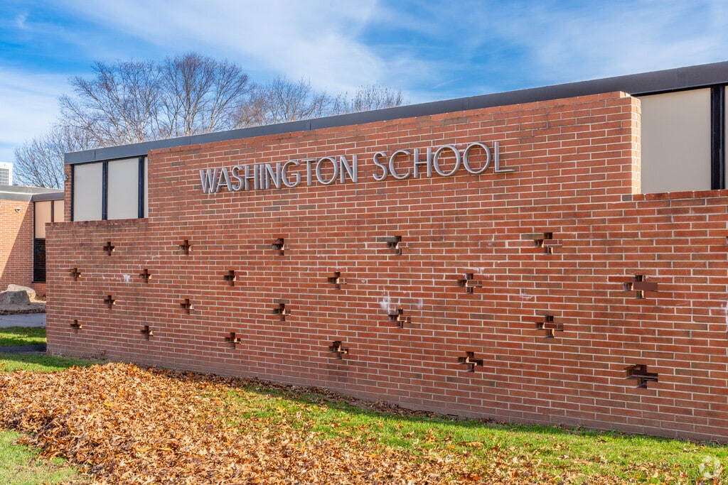Washington Elementary School serves grades K-5th.