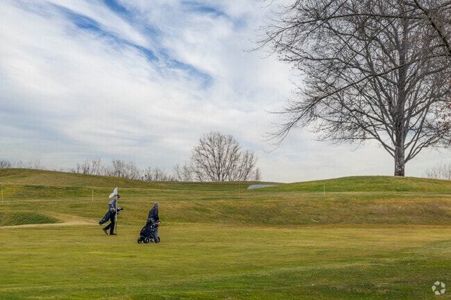 The Country Club of York offers golf and dining near Grantley.