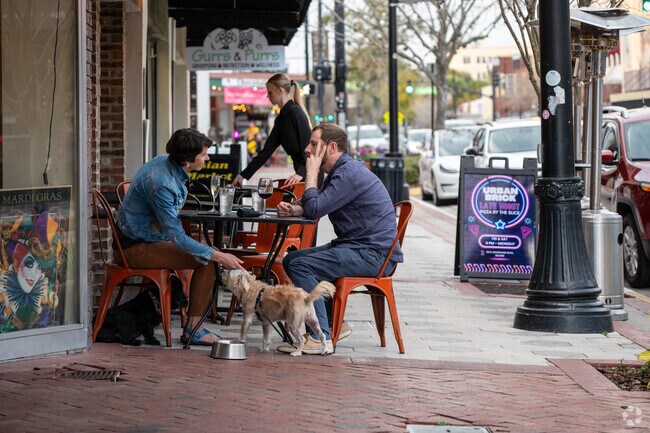 On the edge of West DeLand, downtow is bustling with shops and restaurants.
