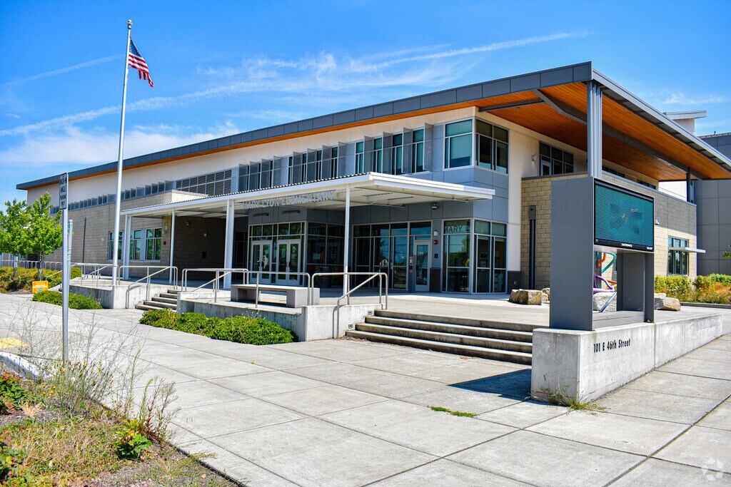 Mary Lyon Elementary School is in the Eastside neighborhood of Tacoma, Washington.