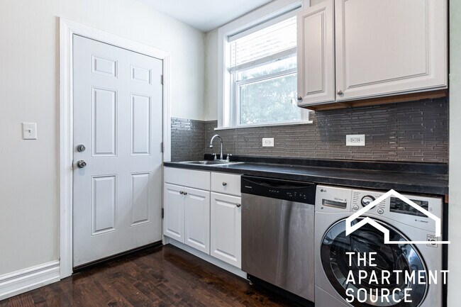 2133 W Giddings St unit 3C, Chicago, IL 60625 - photo 6