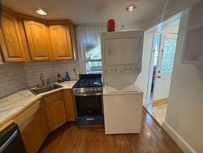 319 Bennington St unit 1, Boston, MA 02128 - photo 6