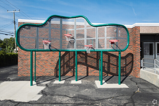 Waterloo Elementary school has a fun and unique basketball game in West Monroe.