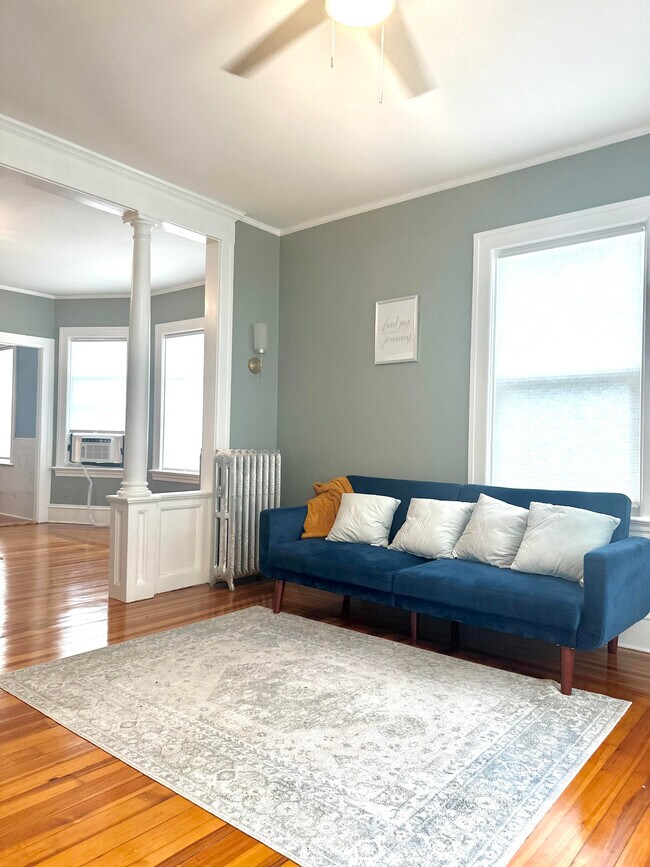 84 11th St Unit 2, Providence, RI 02906