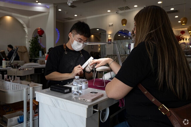 Bellagio Nails Spa is the place for Harmony residents to get manicures and pedicures.