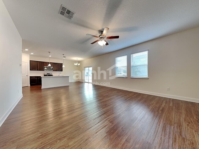 3233 Bridge Haven Dr, Wesley Chapel, FL 33543 - photo 7