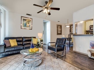 1070 Mearns Meadow Blvd, Austin, TX 78758
