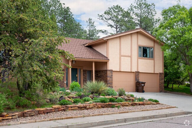 Split-level ranch houses with Tudor-style accents can be found in Discovery.