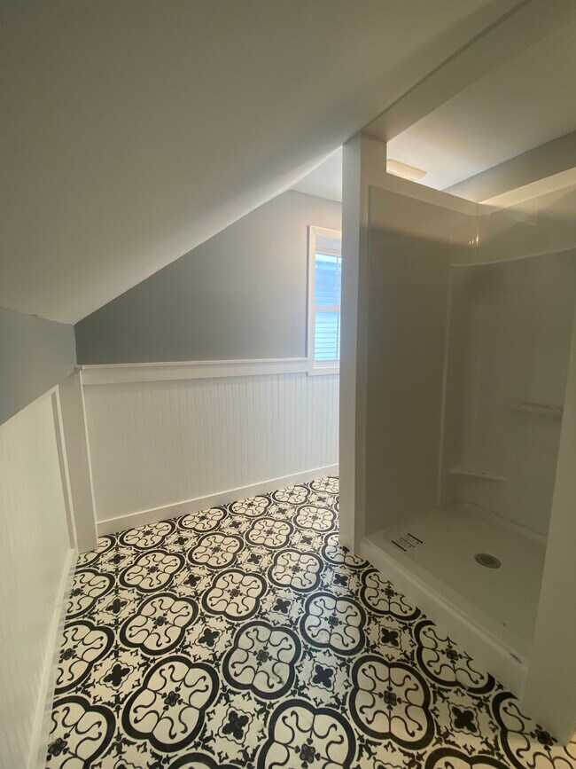 55 Chase St Unit 2, Burlington, VT 05401