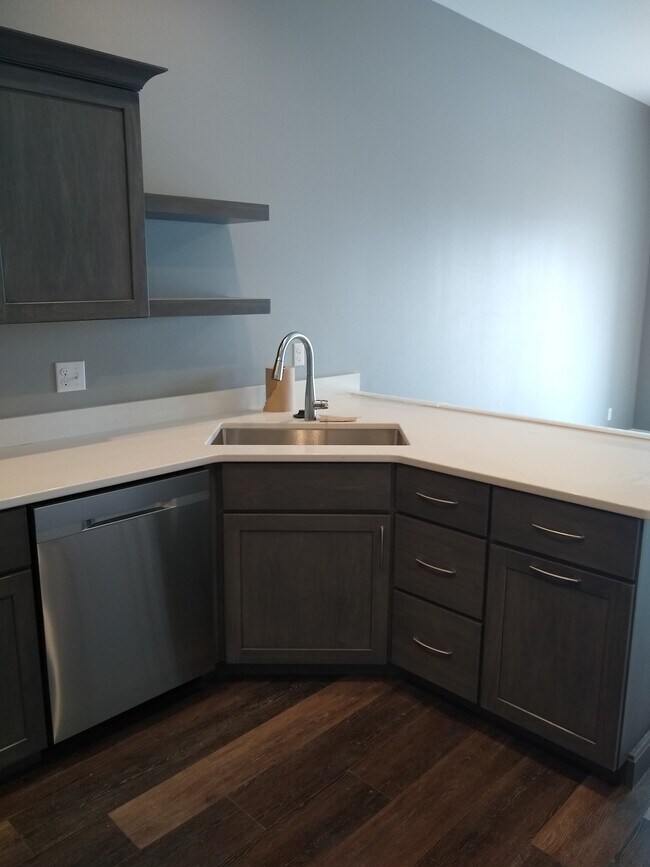 1204 7th Ave unit 201, Marion, IA 52302 - photo 4