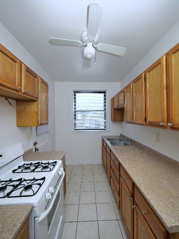 1764 W North Shore Ave, Chicago, IL 60626 - photo 6