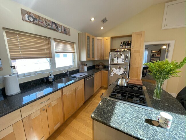 19 Chandler St unit 3, Somerville, MA 02144 - photo 4