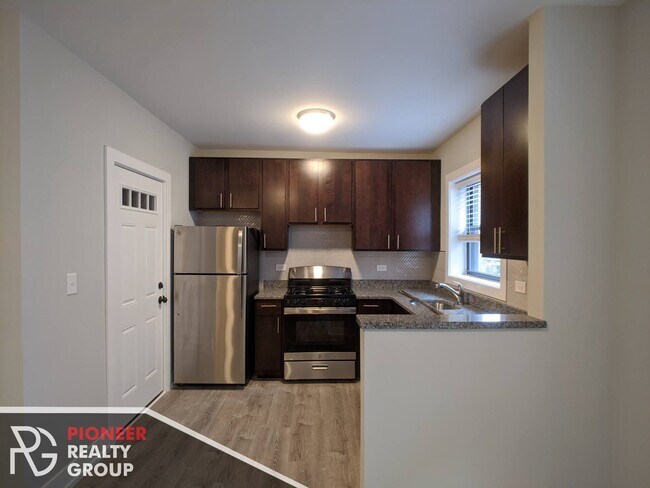 711 W Brompton Ave unit 705-29, Chicago, IL 60657 - photo 4