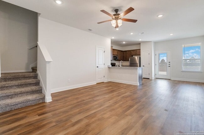 13822 Enzo Gate, San Antonio, TX 78253 - photo 2