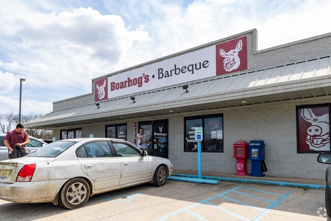 Boarhog's Barbeque near Ryland is very popular when open.