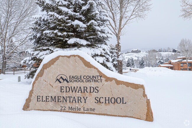 Edwards Elementary School offers a nurturing and engaging environment where young learners thrive. Located in the heart of Edwards, Colorado, this school focuses on academic excellence, creativity, and community, providing students with a strong foundation for future success.