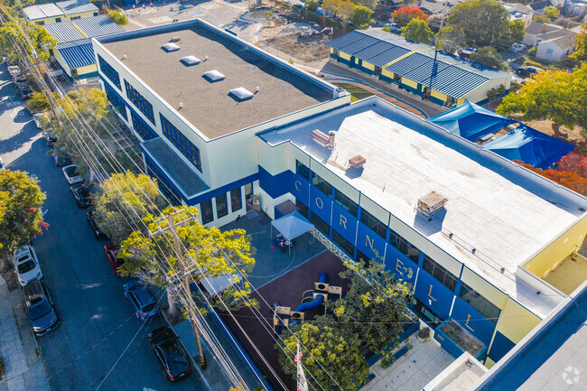 Cornell Elementary has quality teachers with a variety of classes offered in Alameda County.