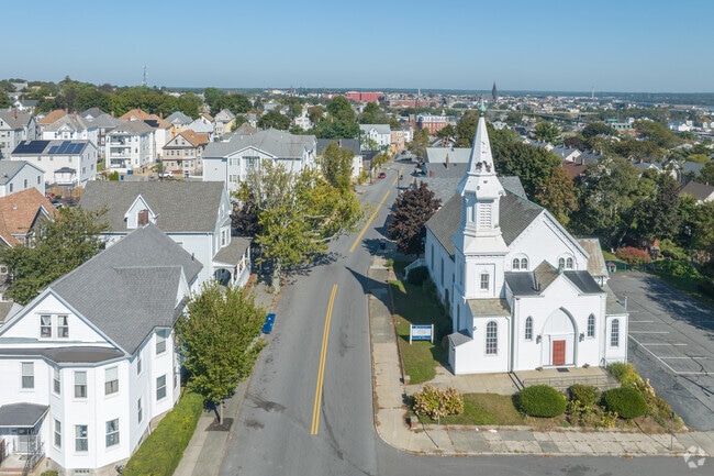 Clasky Park is a vibrant neighborhood in New Bedford that borders the Acushnet River.