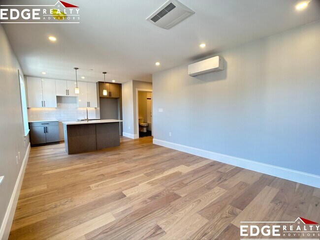 344 Market St unit 1, Brighton, MA 02135 - photo 4