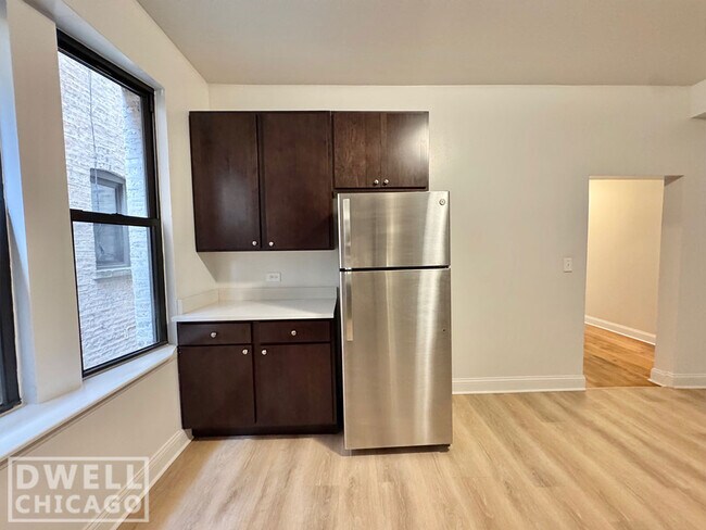 2325 N Kedzie Blvd unit 2, Chicago, IL 60647 - photo 6