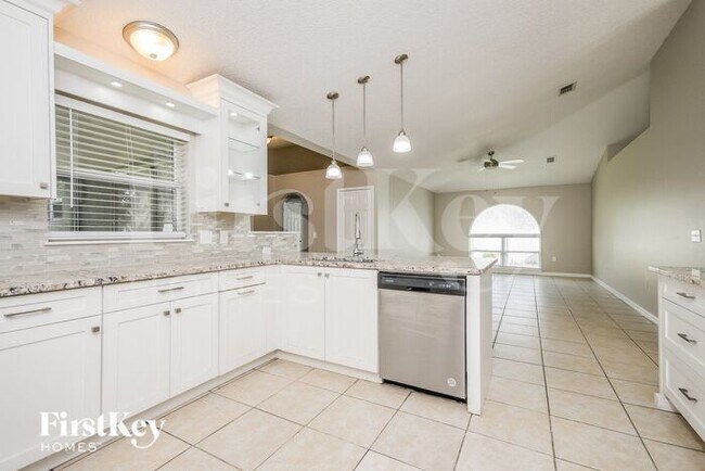 527 Gull Dr, Kissimmee, FL 34759 - photo 7