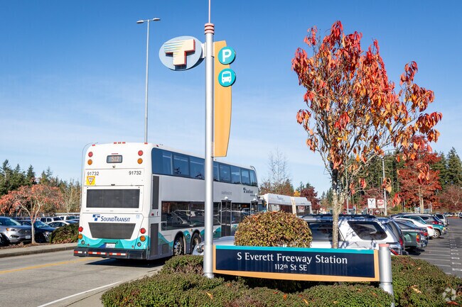 The Everett Station offers Glenwood residents an easy commute to work.