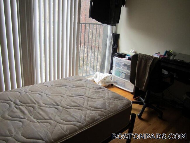 49 Symphony Rd unit 25, Boston, MA 02115 - photo 4