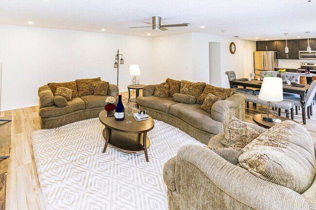 25 Prince John Ln unit ID1252443P, Palm Coast, FL 32164 - photo 2