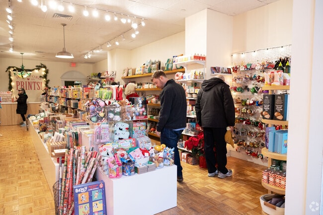 The Hartford Print Shop is located on Pratt St and specializes in cards, gifts and more.