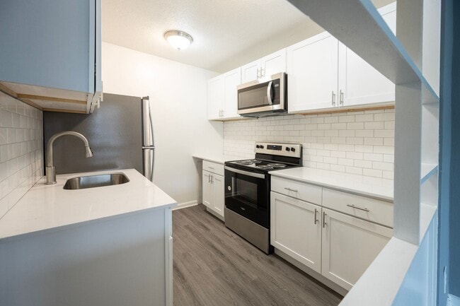 Creswood Apartments- Come home to Convenience!, Oaklyn, NJ 08107 - photo 7