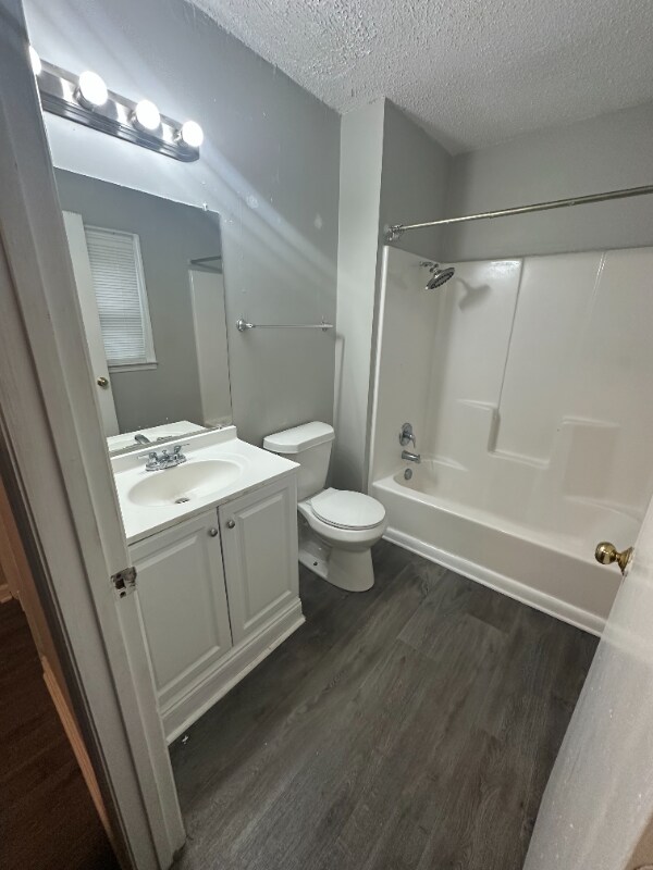 219 W Flower St unit B2, Pulaski, TN 38478 - photo 5