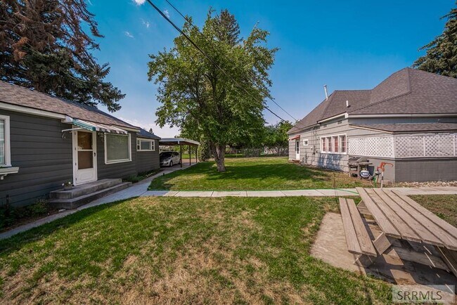 2910 E Lincoln Rd unit The Cottage, Idaho Falls, ID 83401 - photo 4