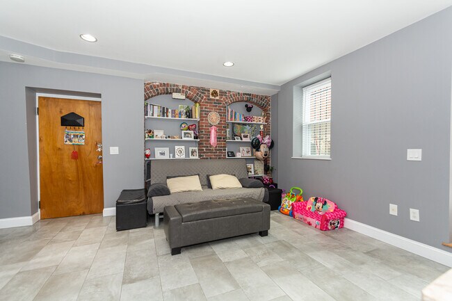 78 W Concord St unit 78, Boston, MA 02118 - photo 5